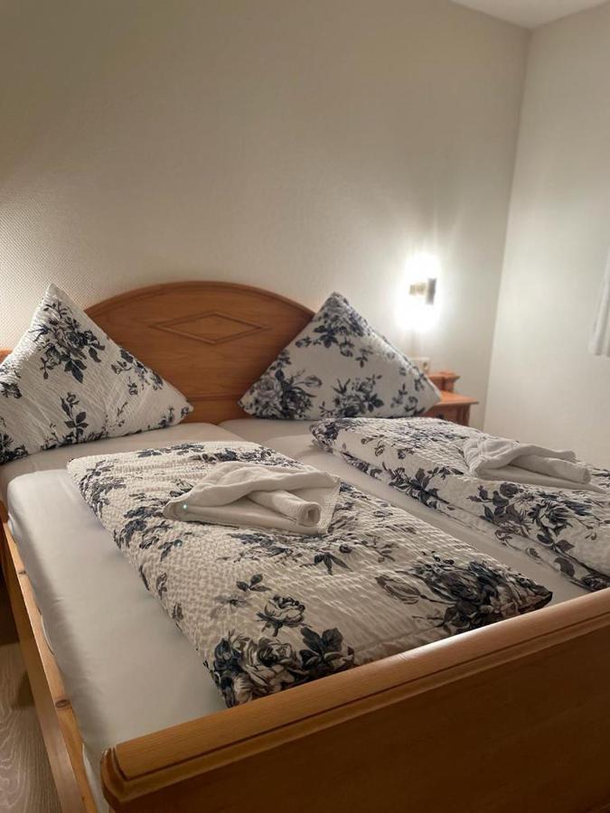Hotel Und Restaurant Gruner Hahn Elsenfeld Bagian luar foto